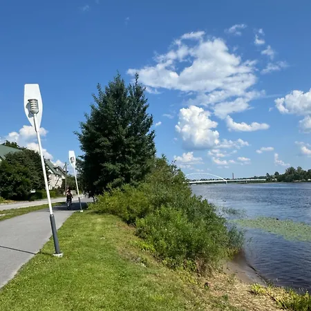Downtown Riverside With Parking * Pärnu