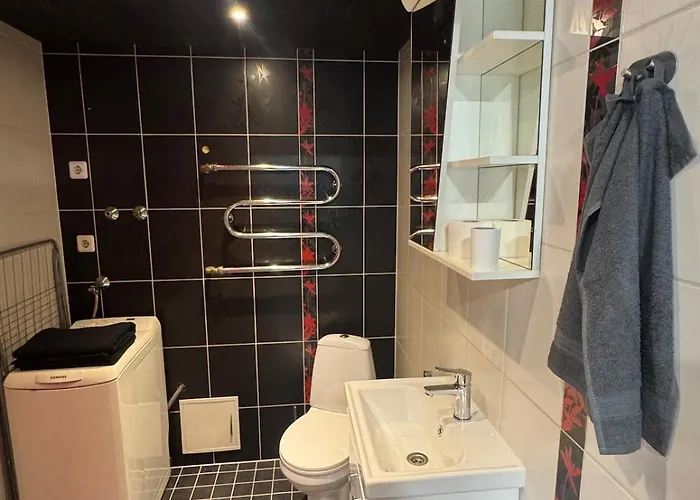 Downtown Riverside With Parking شقة