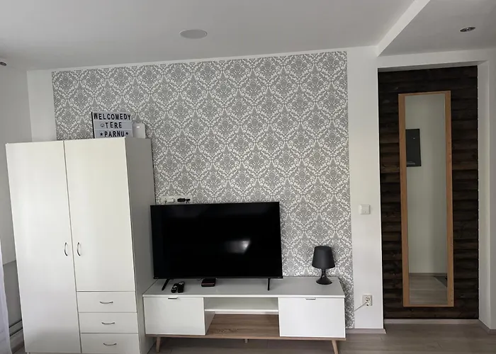 Downtown Riverside With Parking بارنو